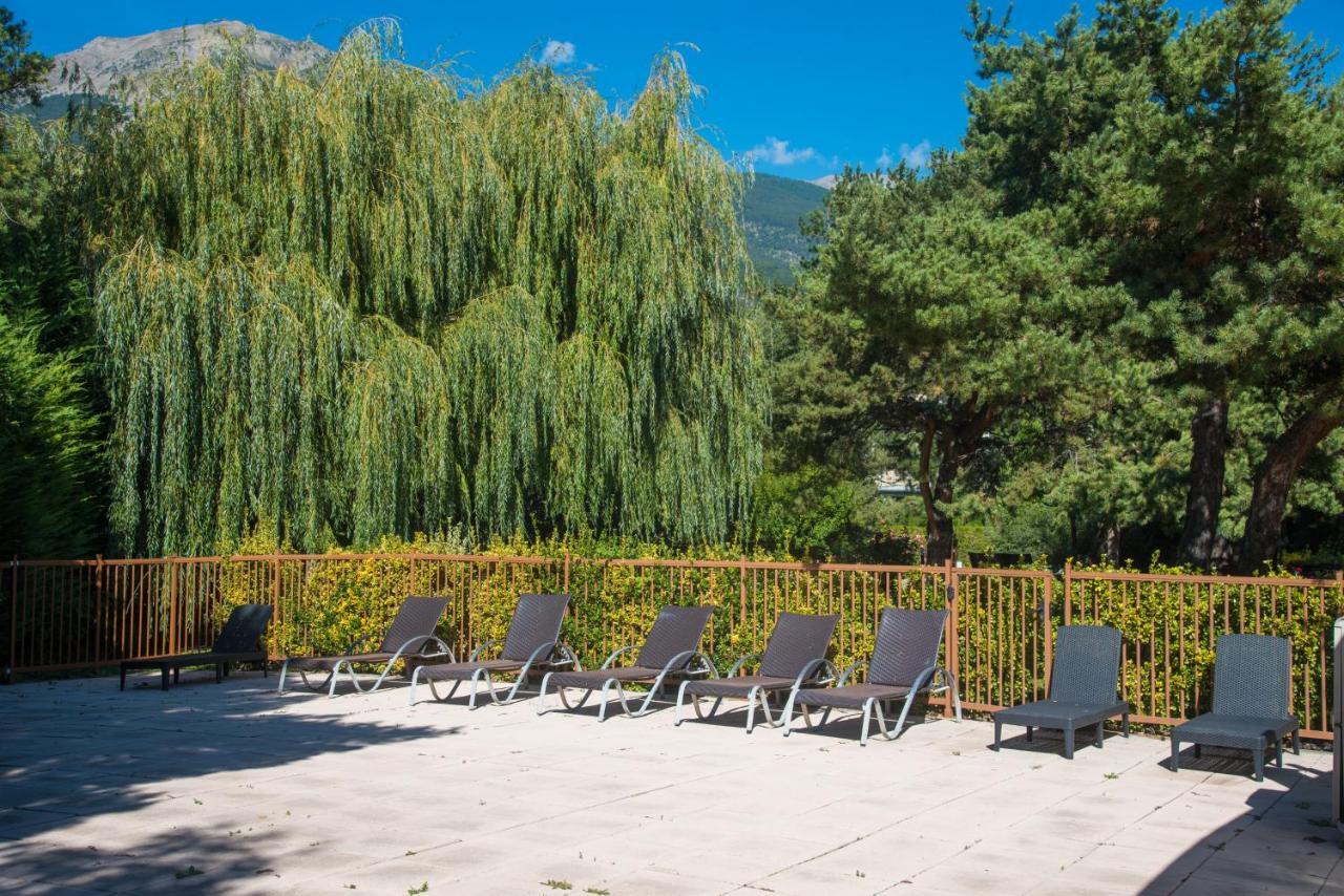 Logis Hotel Le Lac Embrun Kültér fotó