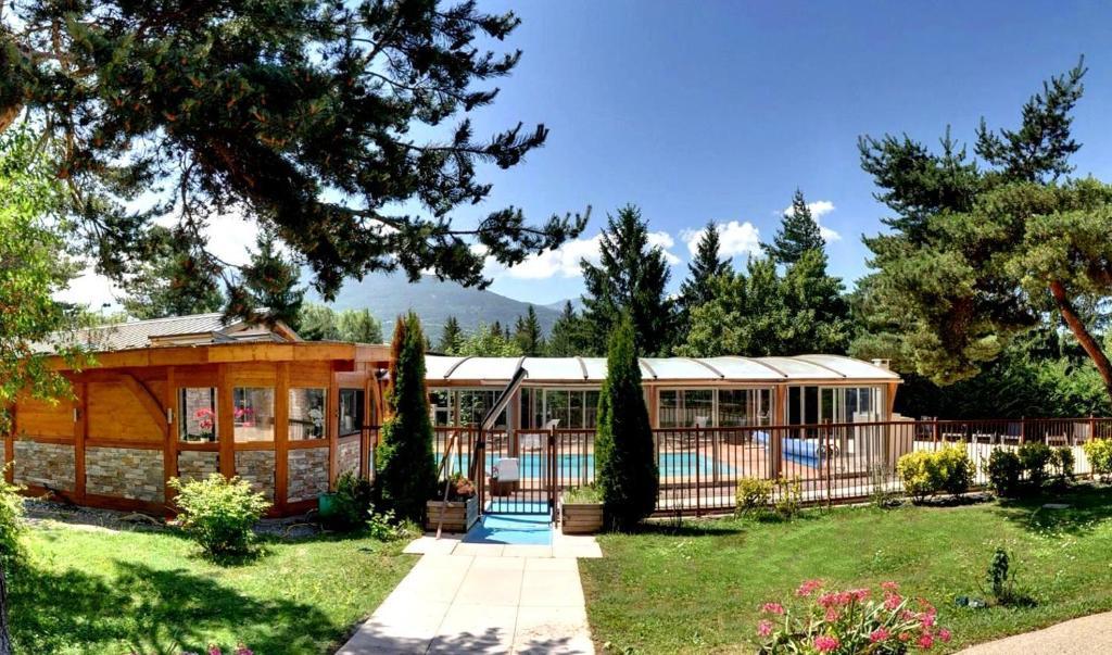 Logis Hotel Le Lac Embrun Kültér fotó